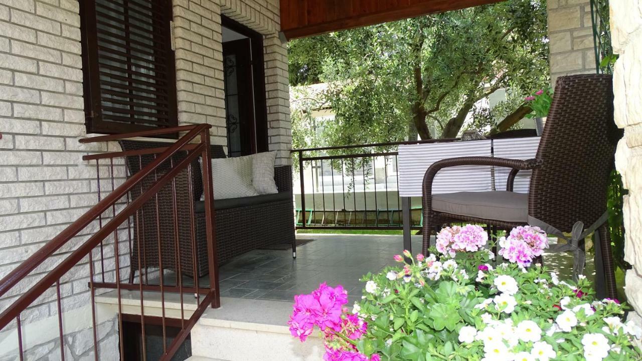 App Sorgo Daire Novigrad Istria Dış mekan fotoğraf